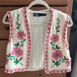 NWOT Zara Embroidered Vest, size M